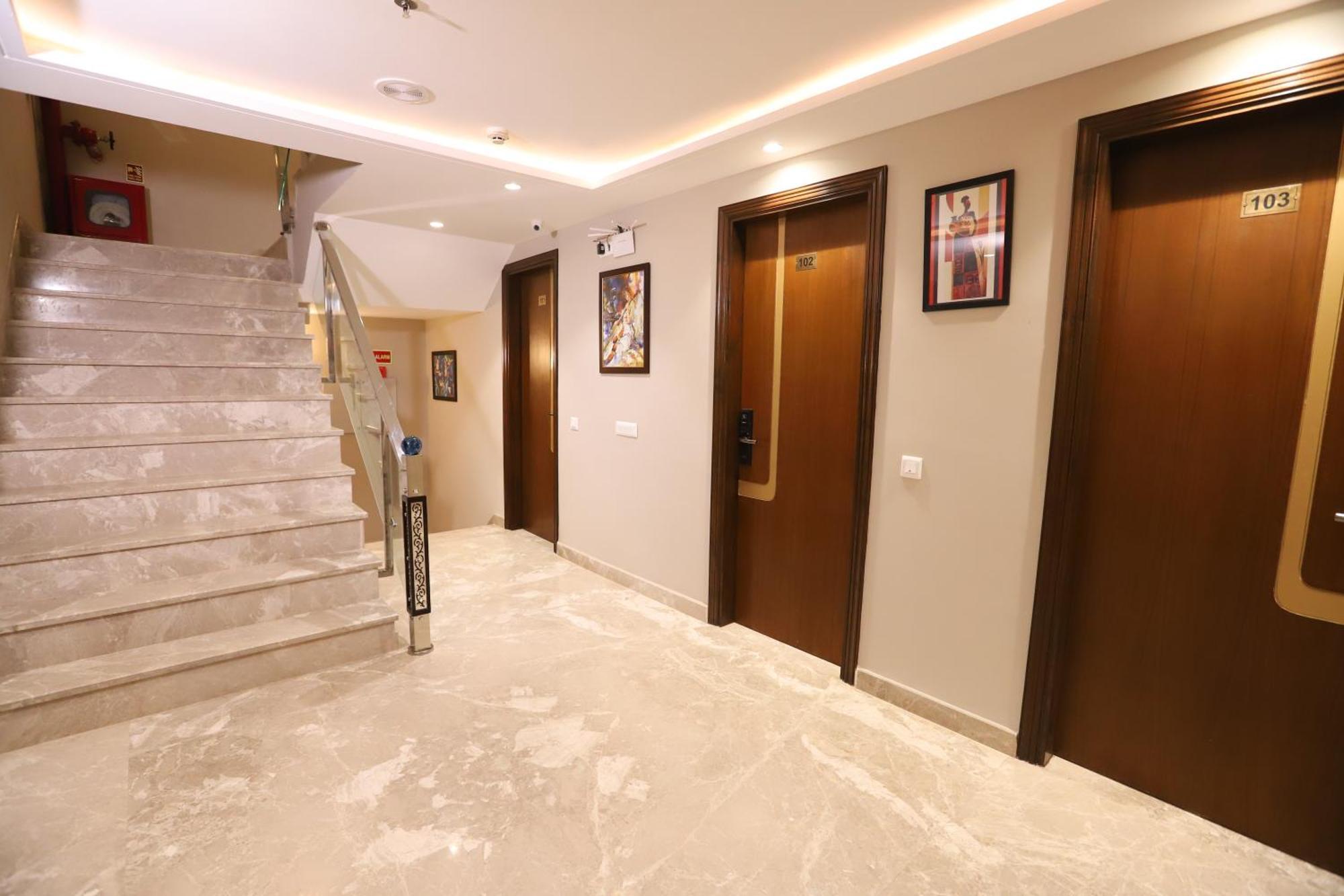 Hotel The Magic Tree - Paharganj Нью-Делі Екстер'єр фото